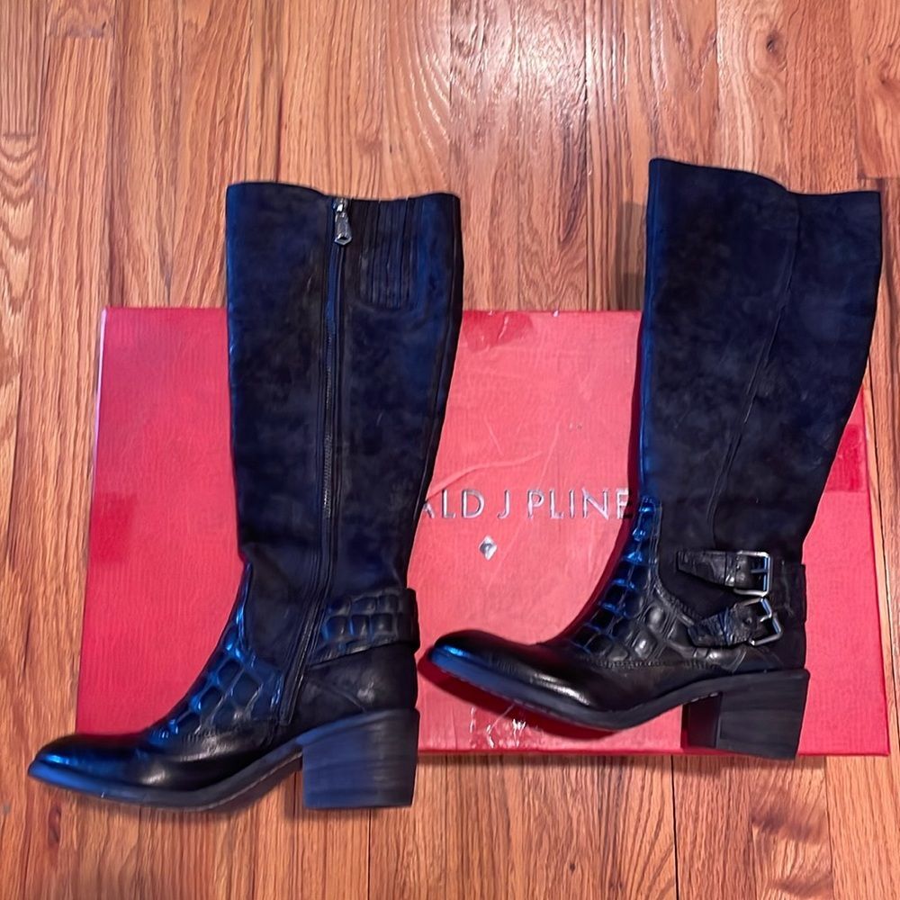 W Donald J Pliner Dulce Reverse calf, leather youth 4 black leather boots 5.5